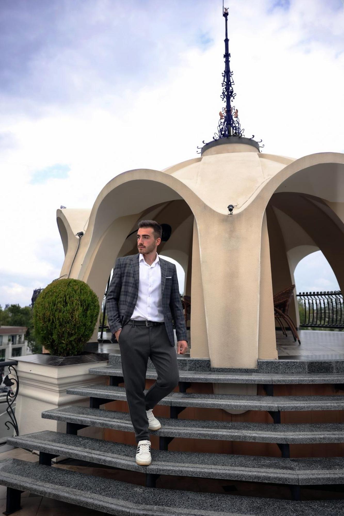 Garden Palace Zugdidi ภายนอก รูปภาพ